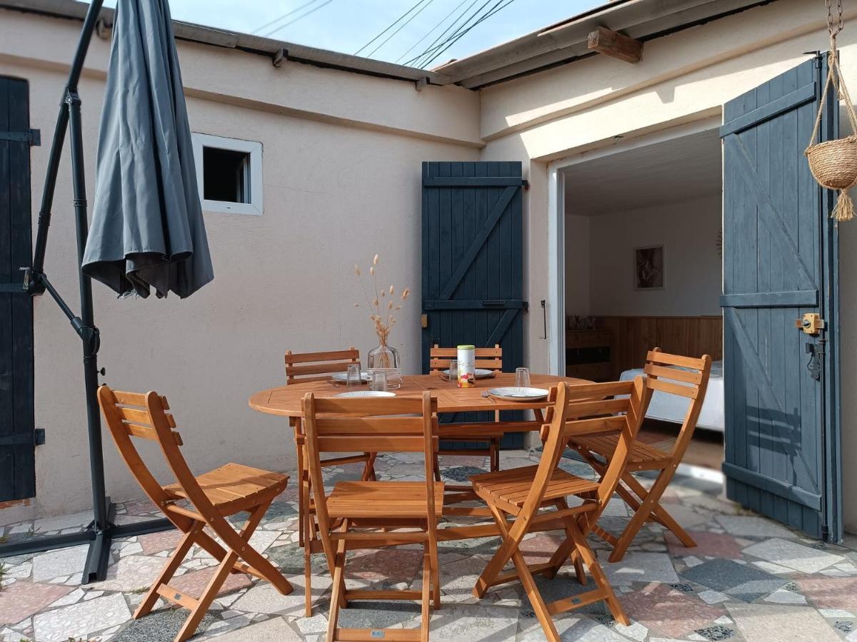 Cabanon Avec Dependance Villa Saint-Mitre-les-Remparts Exterior foto